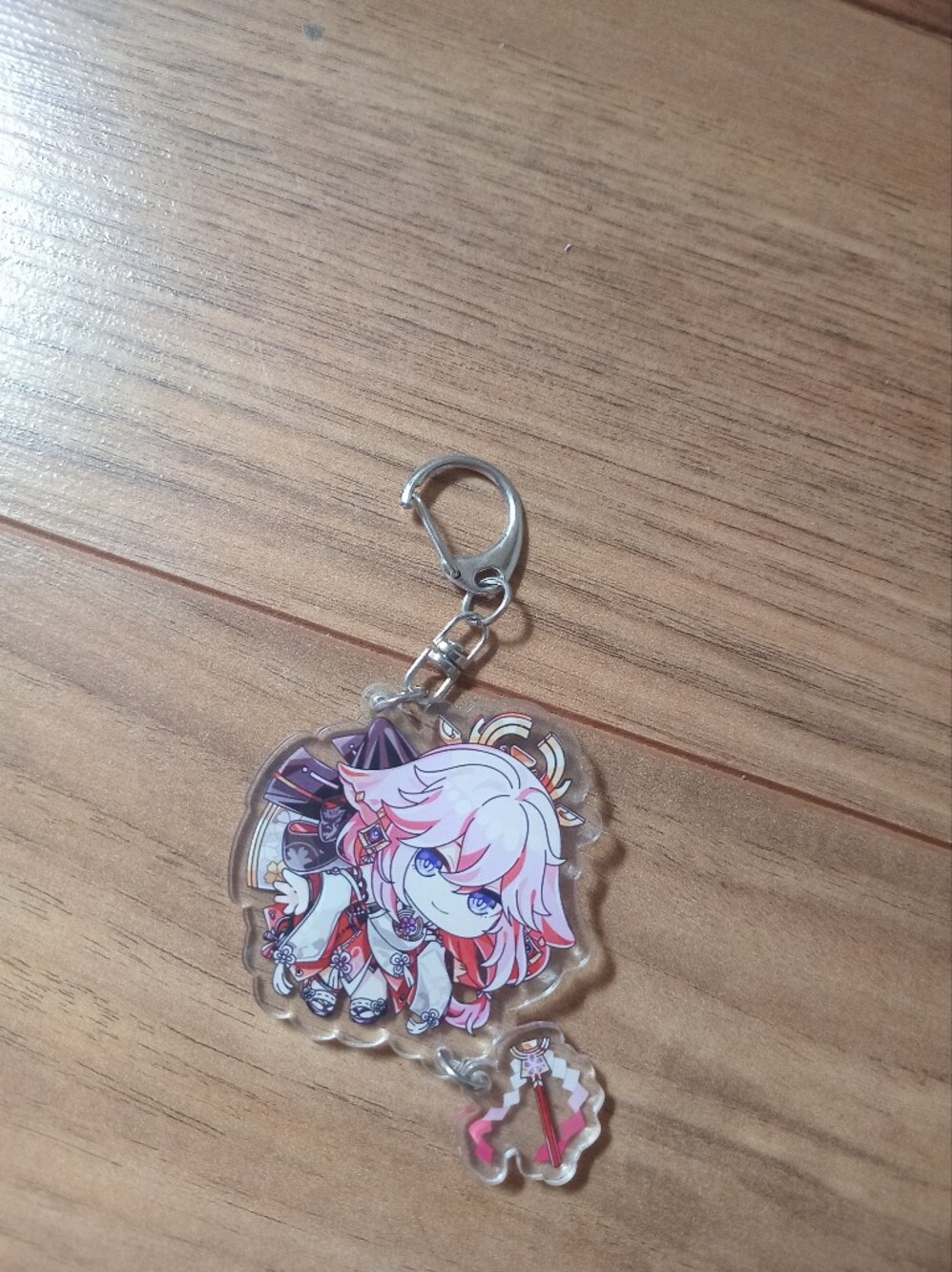 Genshin Impact Yae Miko Keychain